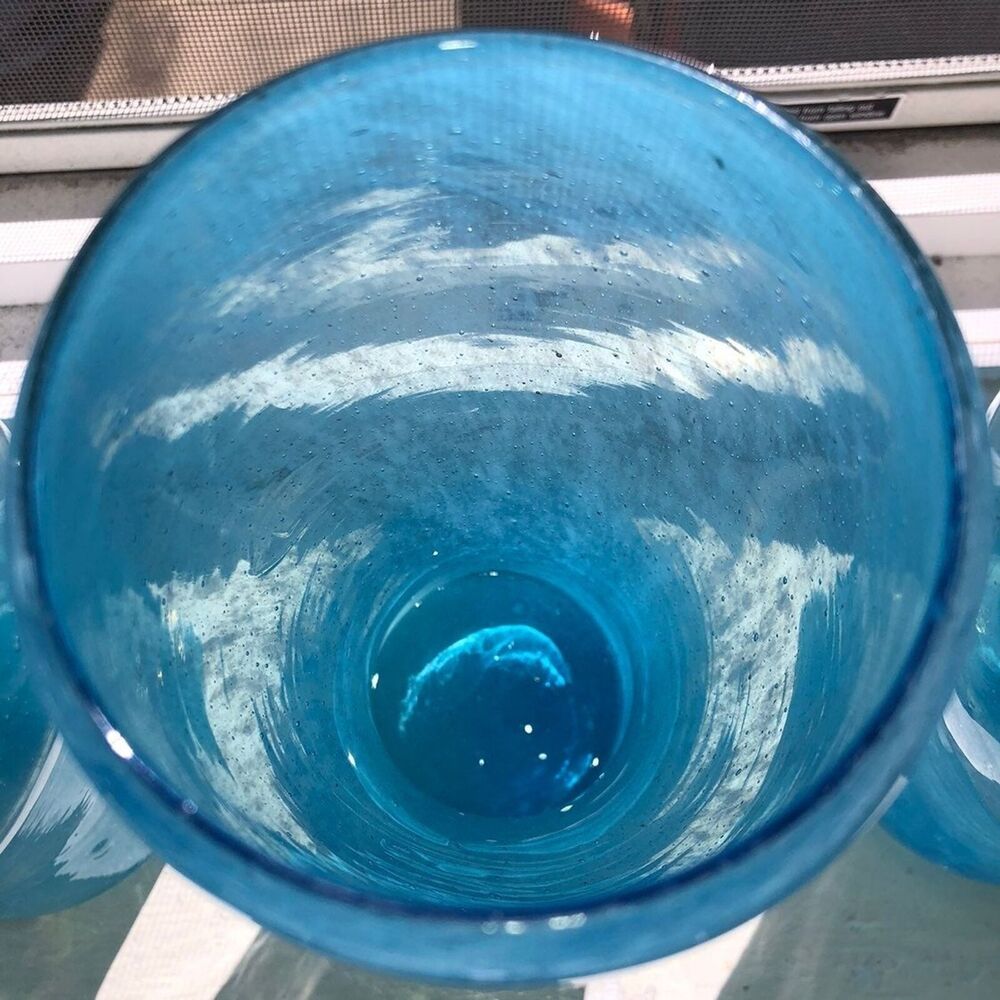 4 Handblown art glass swirl white and Aqua vintage glasses - Picture 10 of 14